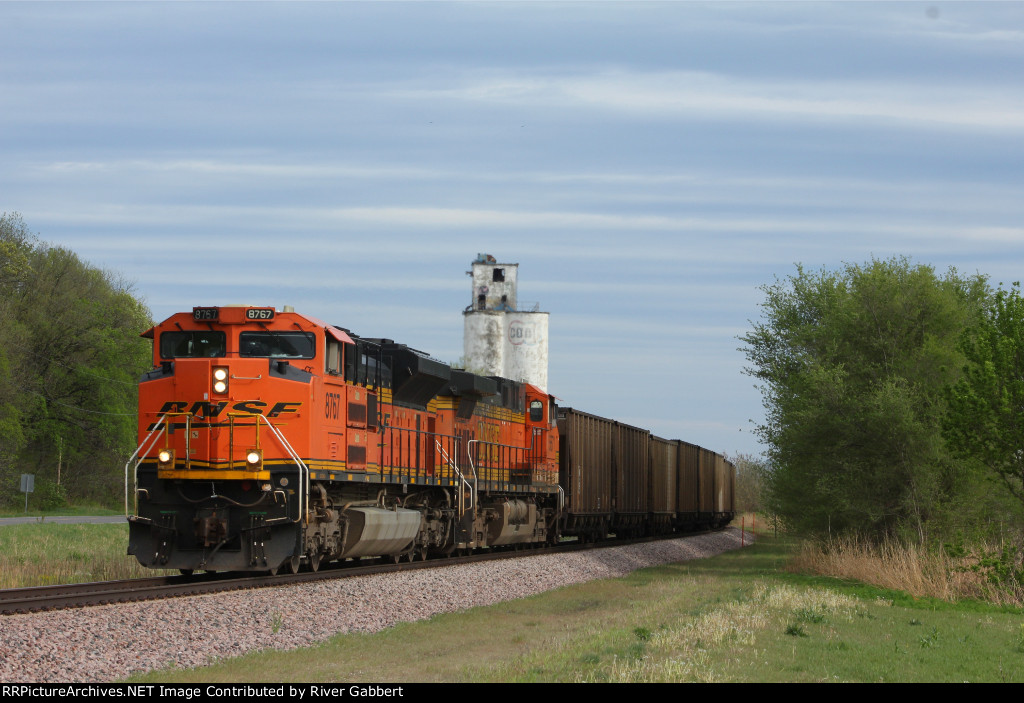 BNSF 8767